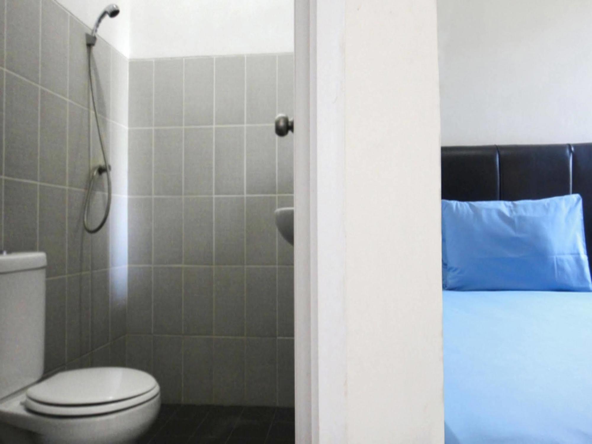 Comfort House Hotel Balikpapan  Ngoại thất bức ảnh